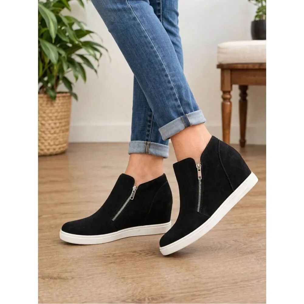 Cushionaire Black Suede Wedge Sneaker Boots Size 8 Comfort Memory Foam Zip